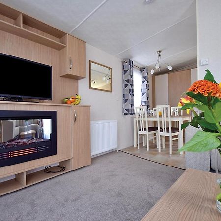 Mercury Yacht Harbour And Holiday Park Lower Swanwick ภายนอก รูปภาพ