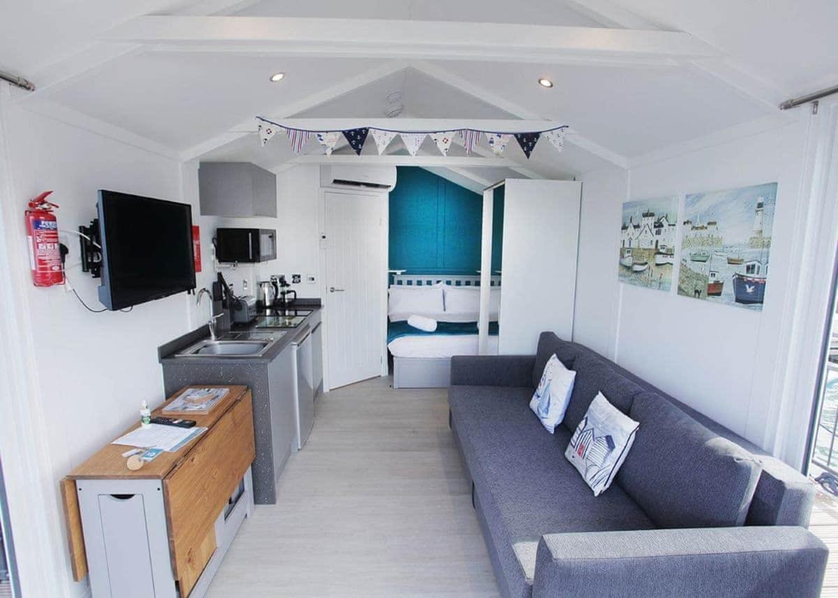 Mercury Yacht Harbour And Holiday Park Lower Swanwick ภายนอก รูปภาพ
