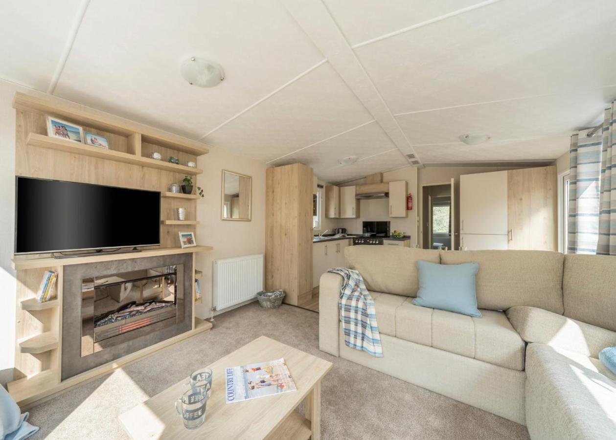 Mercury Yacht Harbour And Holiday Park Lower Swanwick ภายนอก รูปภาพ